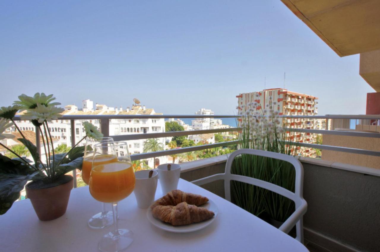 Precioso Apartamento Con Vistas Al Mar Y Piscinas Benalmádena Exterior photo
